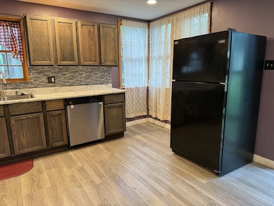 201 E Clarinda Ave, Shenandoah, IA 51601 - photo 5