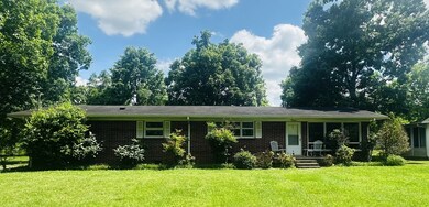 1506 Birch St, Shelbyville, TN 37160 - photo 2