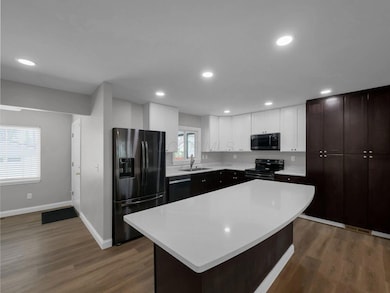 3017 Wicklow Rd, Columbus, OH 43204 - photo 5