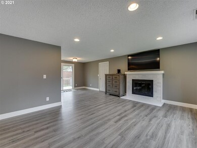 6017 NE 58th St, Vancouver, WA 98661 - photo 4