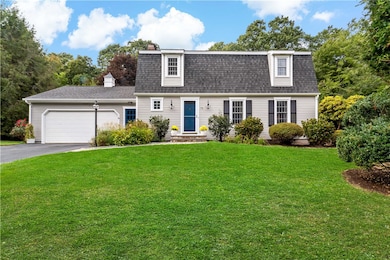 72 Tomahawk Cir, Saunderstown, RI 02874 - photo 2