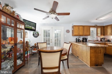 18332 Cato Ct, Triangle, VA 22172 - photo 5