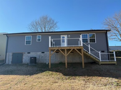 110 Gilliatt St, Shelby, NC 28150 - photo 5