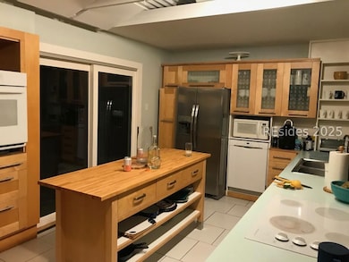 29 Myrtle Ct, Hilton Head Island, SC 29926 - photo 4