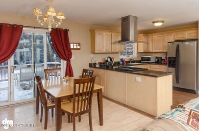 3740 Perenosa Anchorage AK-small-006-Din