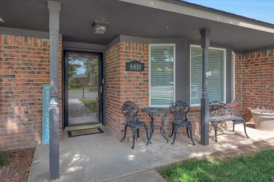 02-Front Porch