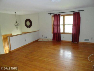 8009 Clearfield Rd, Frederick, MD 21702 - photo 7
