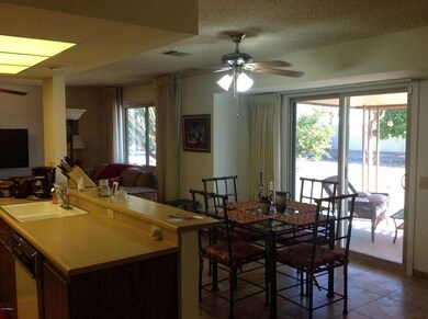 Breakfast area 6