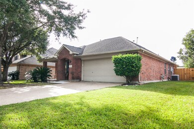5308 Balmorhea Dr, Pearland, TX 77584 - photo 3