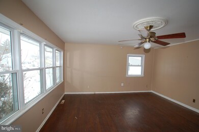 210 Elderfield Rd, Newark, DE 19713 - photo 5