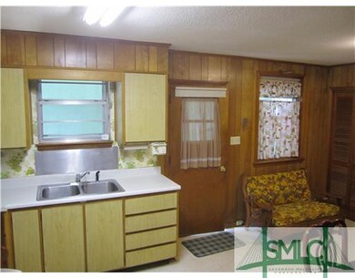 Cafeteria/Kitchen.