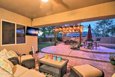 854 E San Carlos Way-91-b