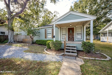 2303 12th St, Pascagoula, MS 39567 - photo 2