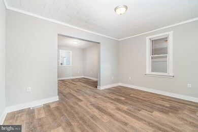 142 East St, Williamstown, PA 17098 - photo 2