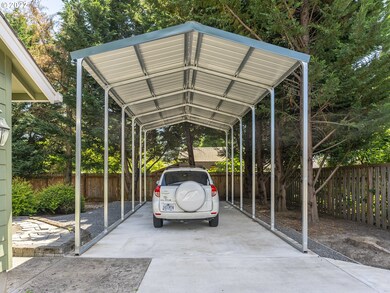 1794 N College St, Newberg, OR 97132 - photo 3