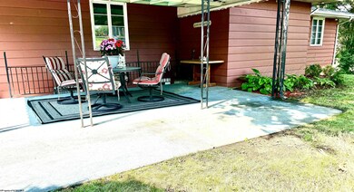 100 Shawnee Way, Clarksburg, WV 26301 - photo 5