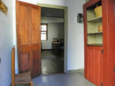 329 Main St, Amesbury, MA 01913 - photo 5