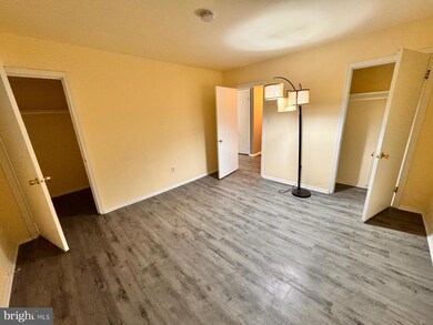 7617 Fontainebleau Dr unit 2134, New Carrollton, MD 20784 - photo 6