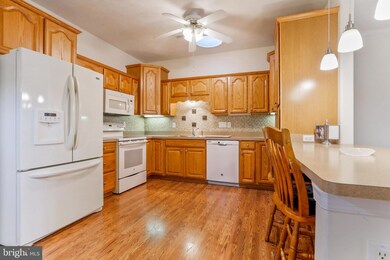 12963 Little Hayden Cir, Hagerstown, MD 21742 - photo 5