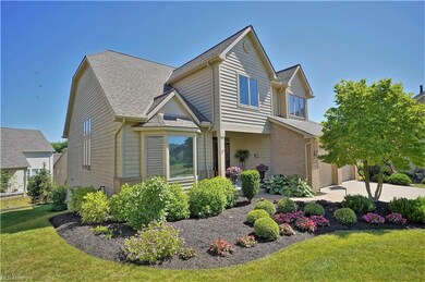 585 Burgess Cir unit 26, Aurora, OH 44202 - photo 2