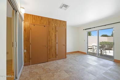 10751 W Santa fe Dr, Sun City, AZ 85351 - photo 5