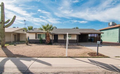 3843 W Wethersfield Rd, Phoenix, AZ 85029 - photo 2