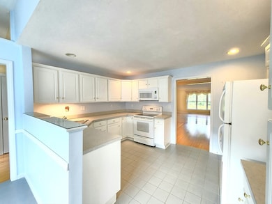 21 Sheffield Way, Westborough, MA 01581 - photo 4
