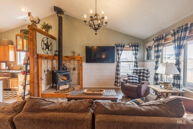 2562 Royal Vista Dr, Homedale, ID 83628 - photo 6