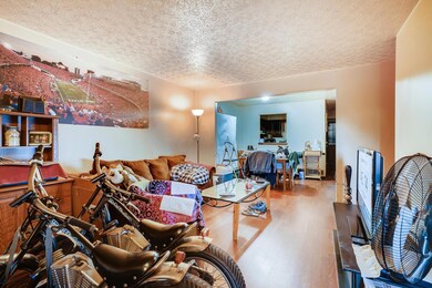 58655867 Forest Hills Columbus-large-003