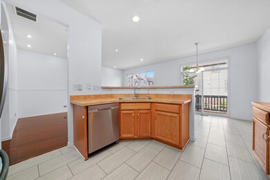 303 Sype Dr, Carol Stream, IL 60188 - photo 6