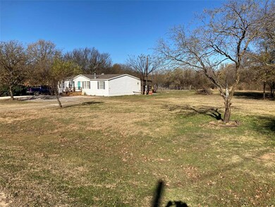 1005 Ben Dr, Cleburne, TX 76031 - photo 3