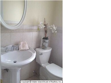 5475 Arthur Kill Rd unit B, Staten Island, NY 10307 - photo 7