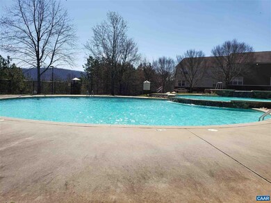 1915 Beechcrest Ct unit 202, Charlottesville, VA 22903 - photo 5