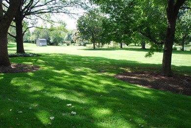 7S648 Carriage Way Ct, Naperville, IL 60540 - photo 3