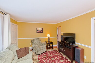34 Vics Ct, Albany, NY 12205 - photo 3