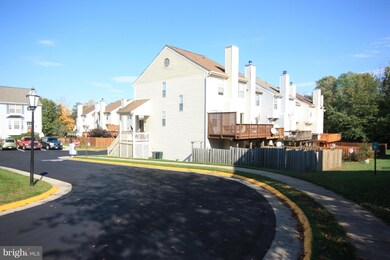 310 Mcdaniel Dr, Purcellville, VA 20132 - photo 3