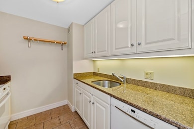 Ritz-Carlton Residences Tower 1 unit 306, Boston, MA 02111 - photo 6