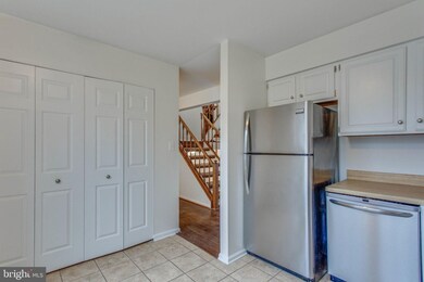 10310 Pond Spice Terrace, Burke, VA 22015 - photo 7