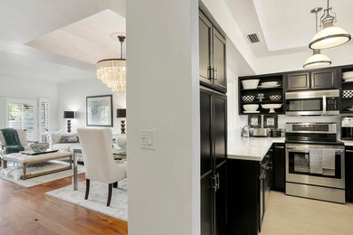 6104N28thst003