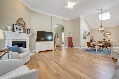 6032 Frost St, North Richland Hills, TX 76180 - photo 5