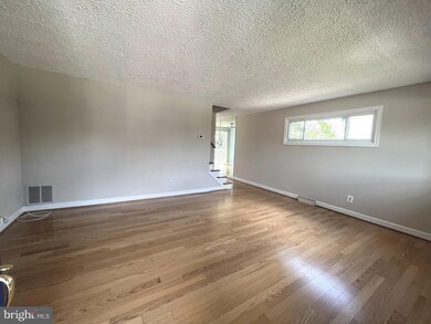 5400 Highridge St, Halethorpe, MD 21227 - photo 3