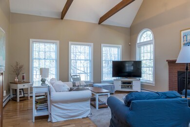 19 Hawthorne Cir, Yarmouth, ME 04096 - photo 7