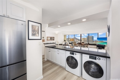 Canterbury Place unit 26C, Honolulu, HI 96815 - photo 4