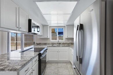 2030 E Alder Cir-10