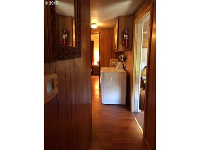 105 Green Acres Ln, Mount Vernon, OR 97865 - photo 6