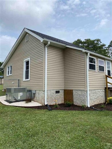 17 D St, Inman, SC 29349 - photo 2