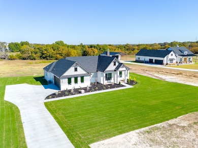 2036 Carrie Ct, Weatherford, TX 76088 - photo 2