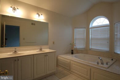 75 Arbor Cir, Colmar, PA 18915 - photo 7