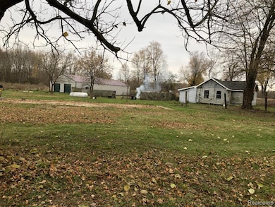 62769 Walnut St, Bangor, MI 49013 - photo 2