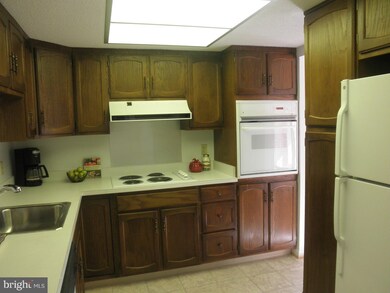 3211 S Leisure World Blvd unit 1A, Silver Spring, MD 20906 - photo 7